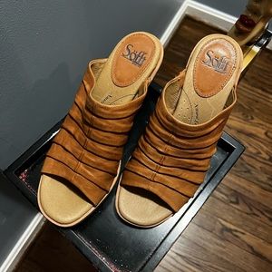 Sofft - Mule Shoe . Comfy leather upper. Like new